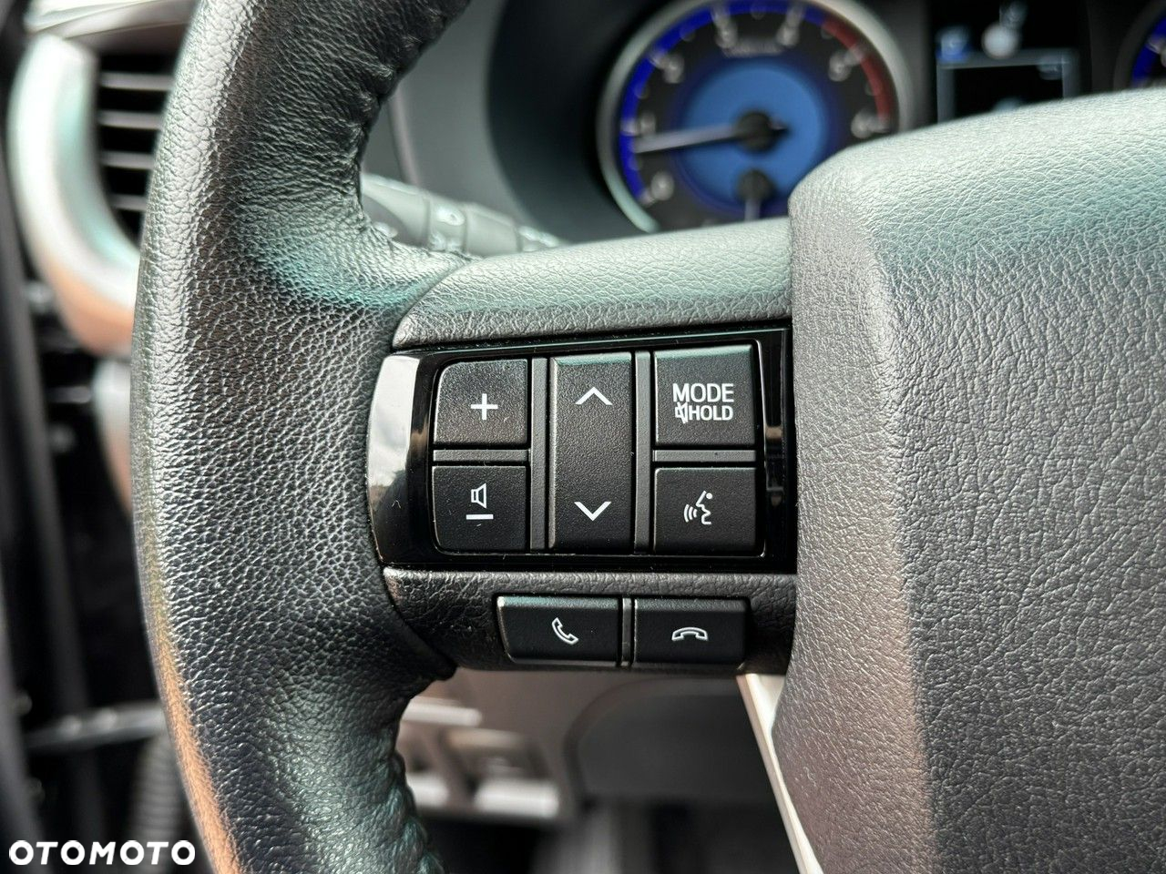 Toyota Hilux 2.4 D-4D Double Cab SR5 4x4 - 26