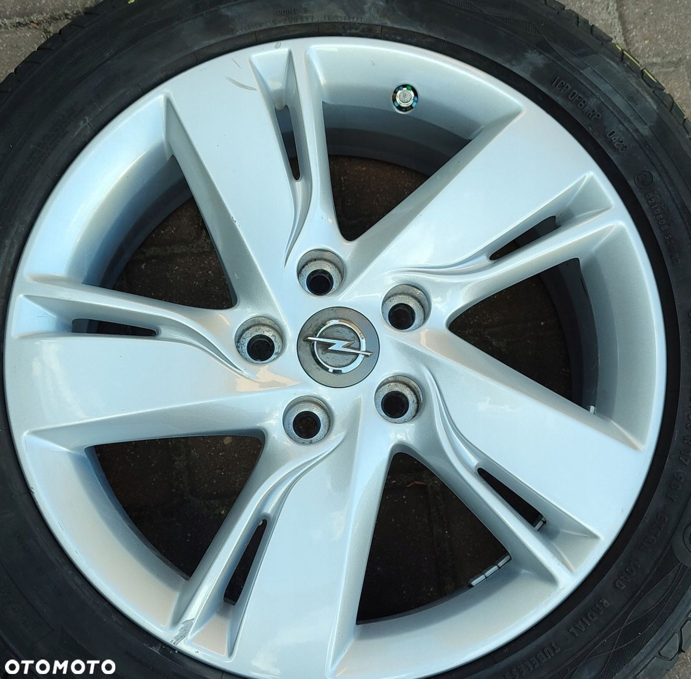 Felgi Aluminiowe Oryg. Opel Zafira C Astra J 17 Cali 5x115 7Jx17 Et44 Ø70,1 - 4