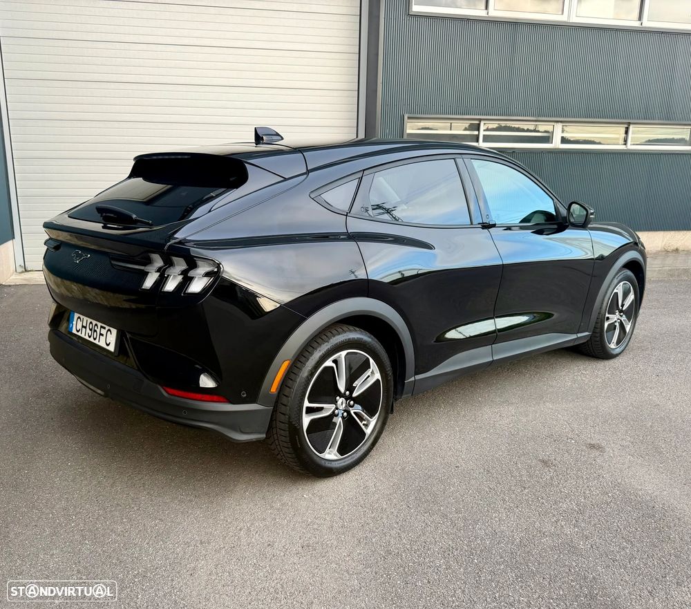 Ford Mustang Mach-E Standard - 14