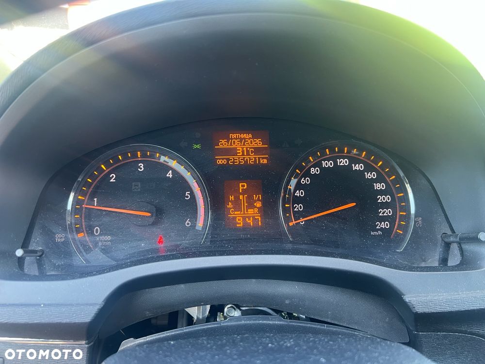 Toyota Avensis 2.2 D-4D Prestige - 9
