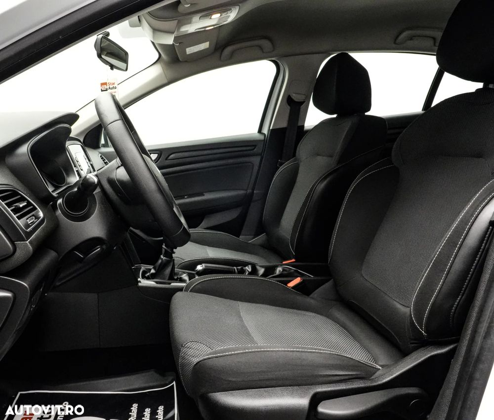 Renault Megane TCe 140 GPF Equilibre - 14