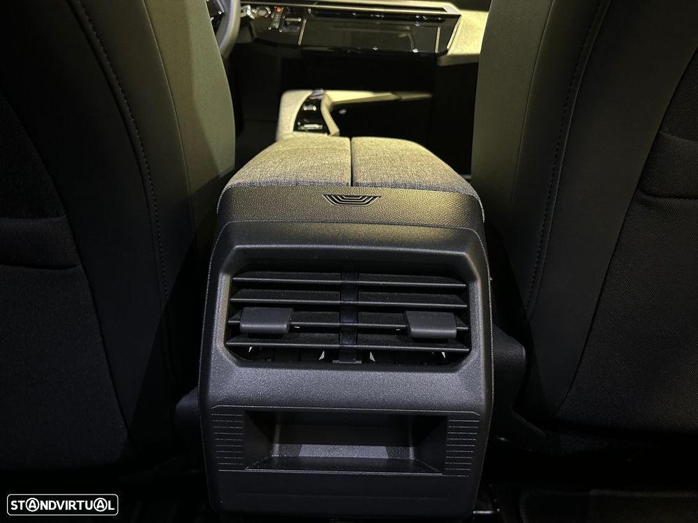 Peugeot 3008 1.2 Hybrid Allure e-DCS6 - 38