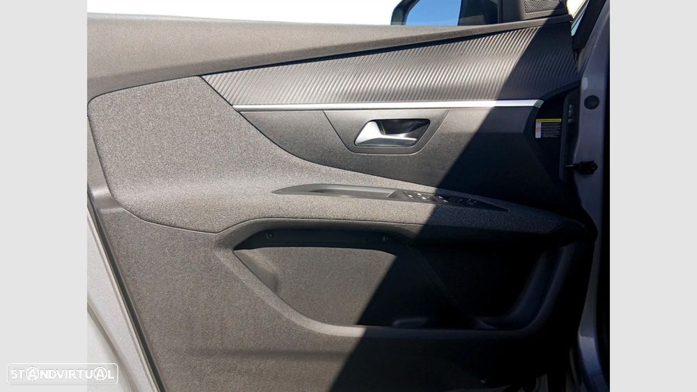Peugeot 3008 1.5 BlueHDi Active - 11