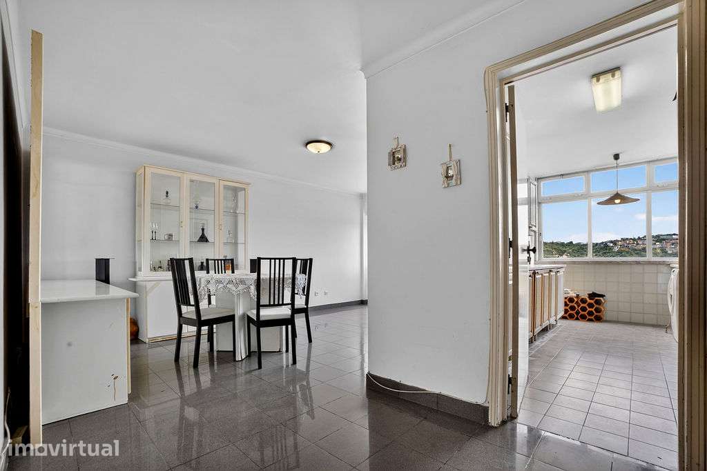 Apartamento T2 em Santo António Cavaleiros - Grande imagem: 5/36