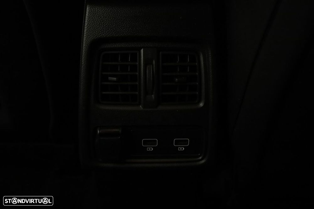 Renault Captur 1.0 TCe Techno Bi-Fuel - 23