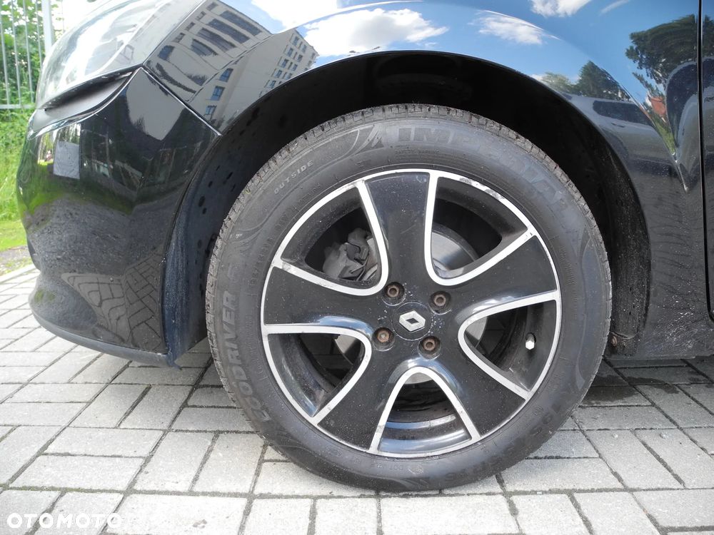 Renault Clio - 23