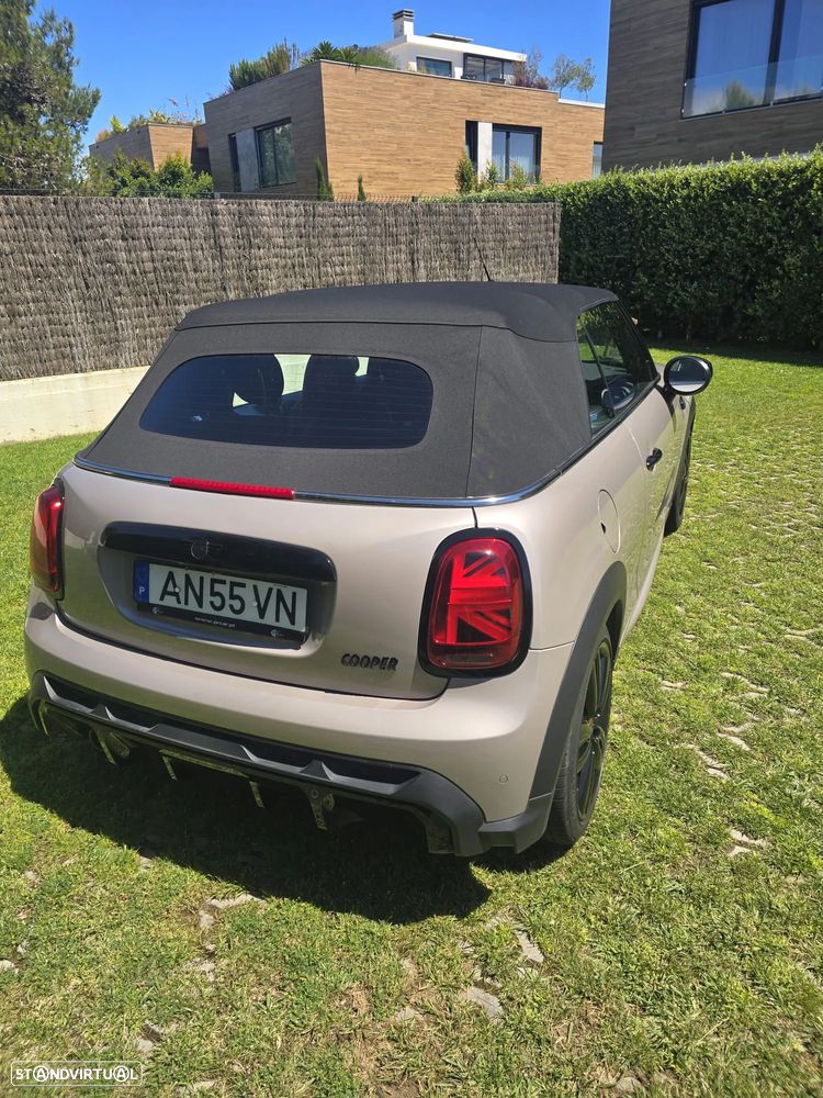 MINI Cabrio Cooper Premium Extra JCW Auto - 26