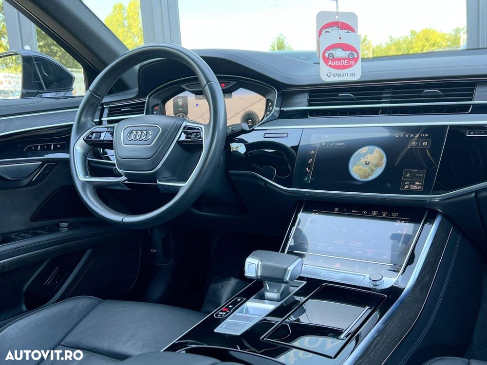 Audi A8 - 8