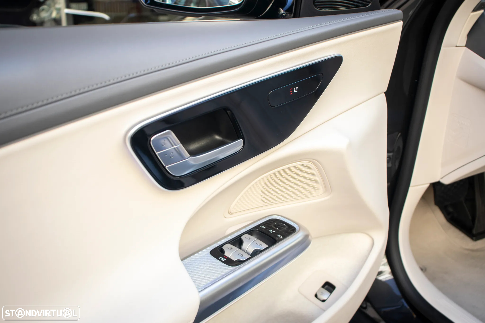 Mercedes-Benz E 300 de 4Matic All-Terrain - 7