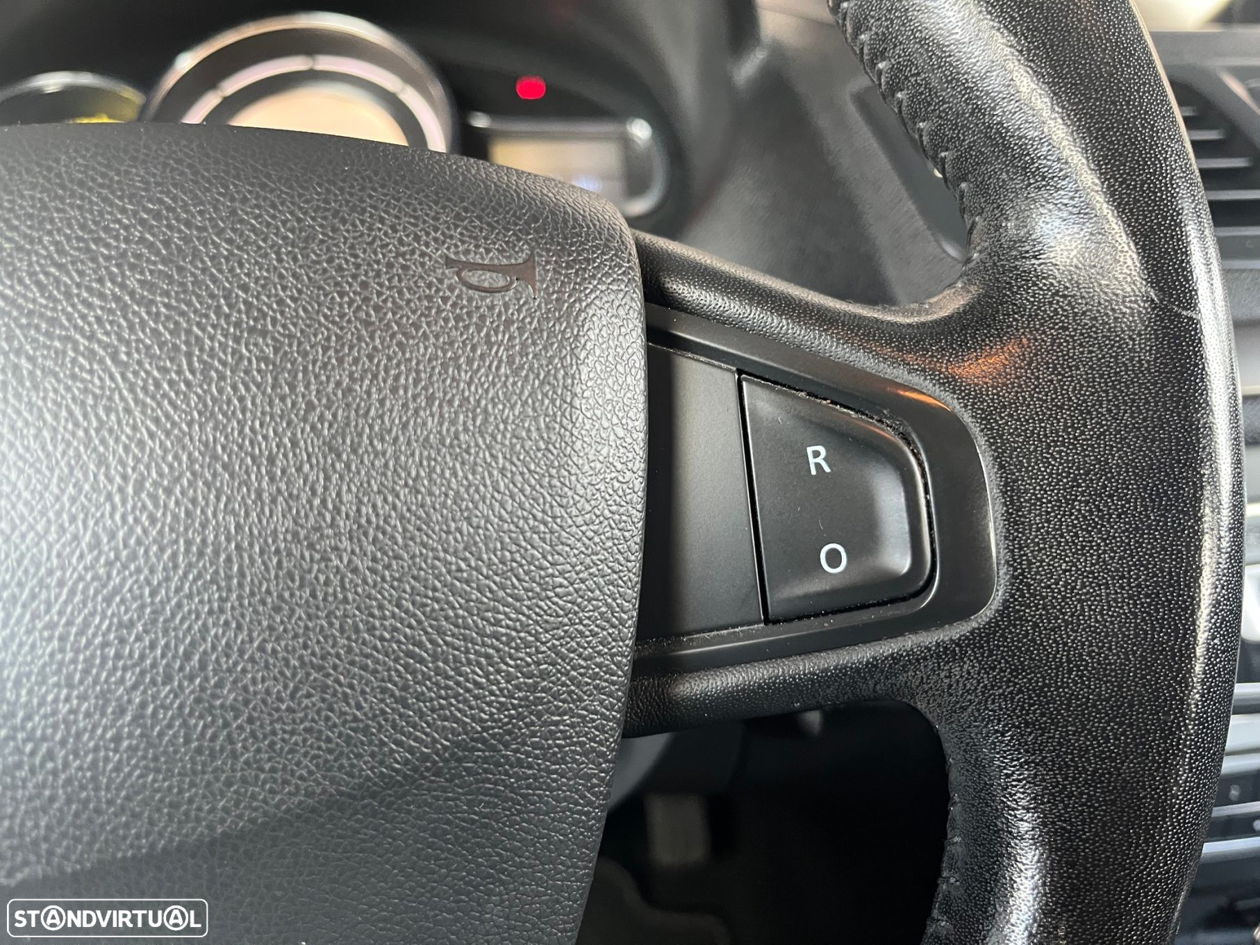 Renault Mégane Sport Tourer 1.5 dCi Comfort SS - 19