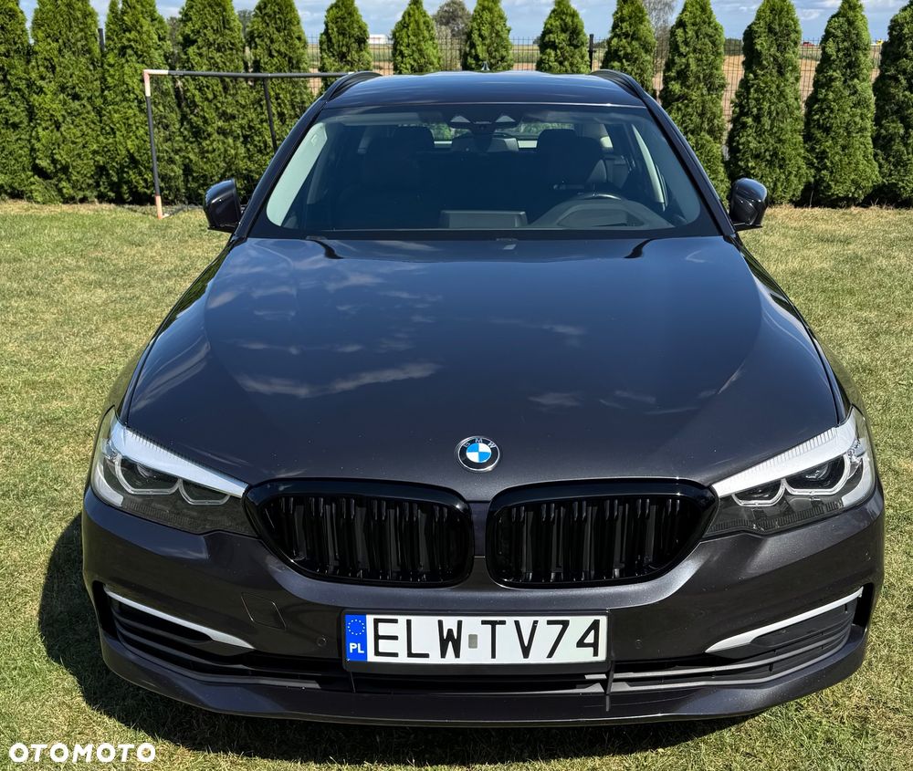 BMW Seria 5 520d Sport Line - 11