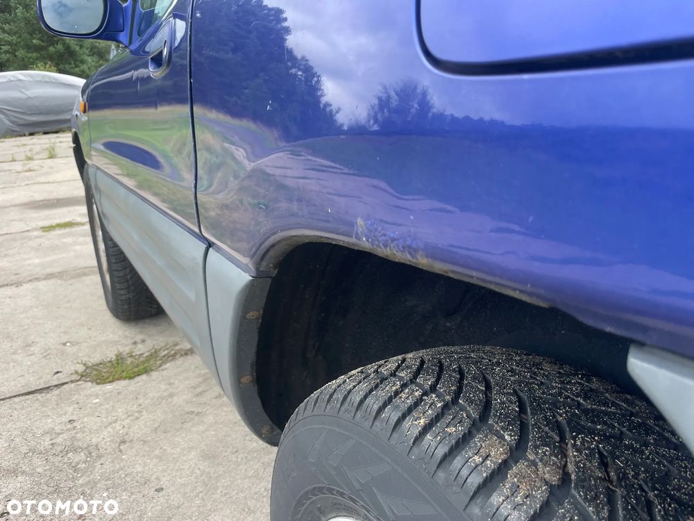 Toyota RAV4 2.0 - 3