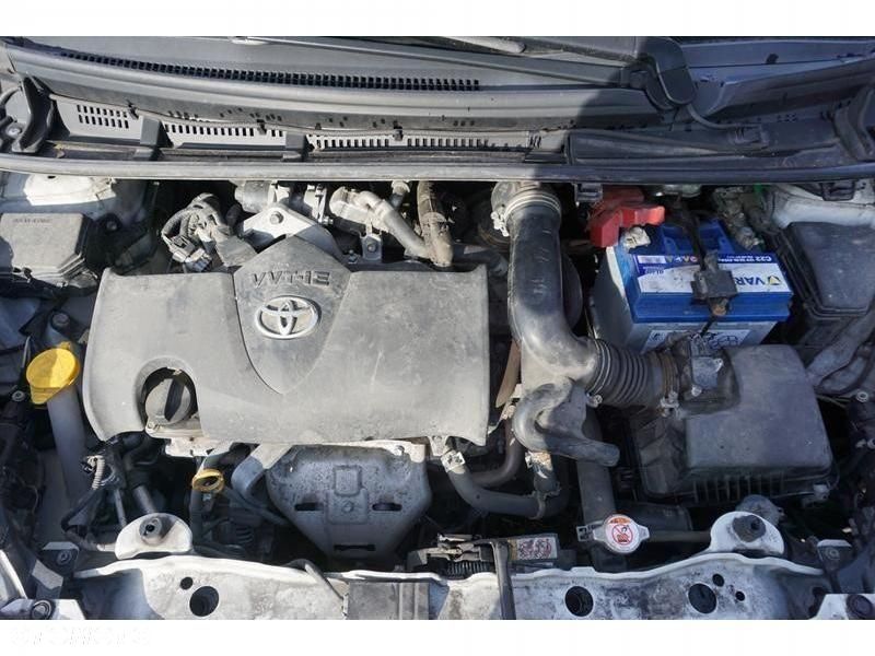 Toyota Yaris - 36