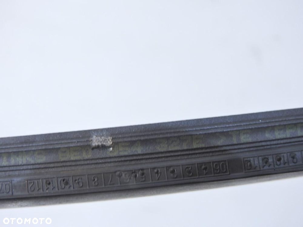 LISTWA SZYBY CZOŁOWEJ LEWA AUDI A4 B7 8E0854327E - 5