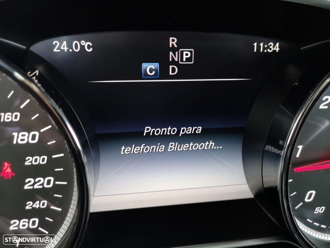 Mercedes-Benz E 220 d Avantgarde - 33