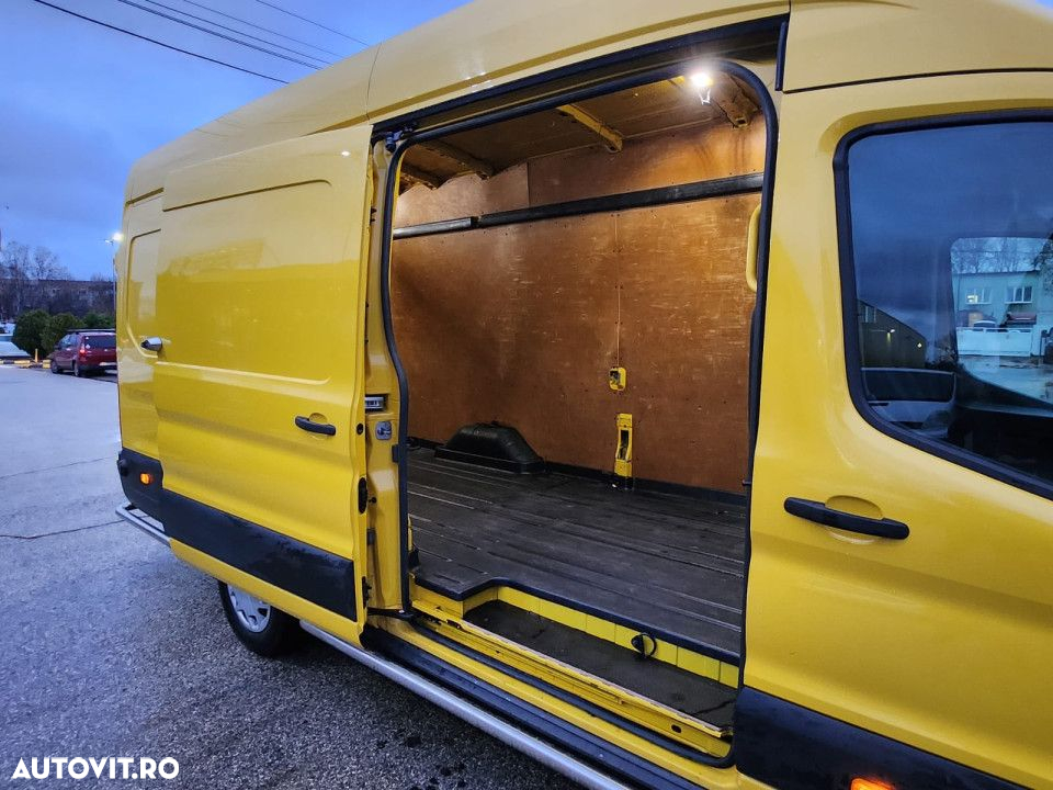Ford Transit - 11