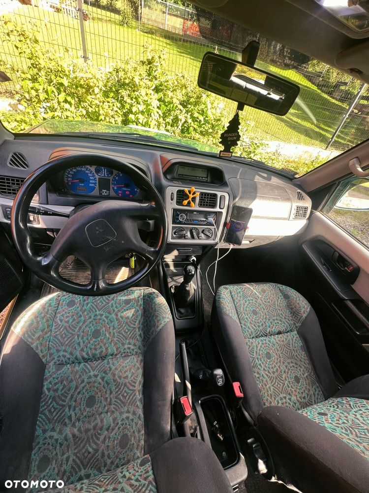 Mitsubishi Pajero Pinin - 8