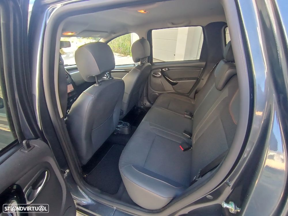 Dacia Duster 1.5 dCi SL Explorer 4WD - 29