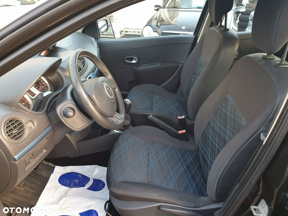 Renault Clio 1.2 16V 75 Expression - 16