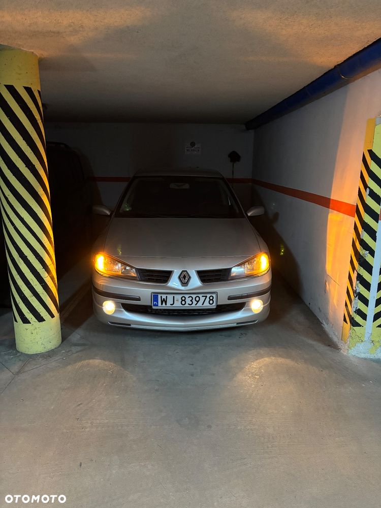 Renault Laguna 2.2 dCi Confort Expression - 1