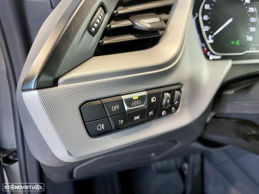 BMW 216 Gran Coupé - 14