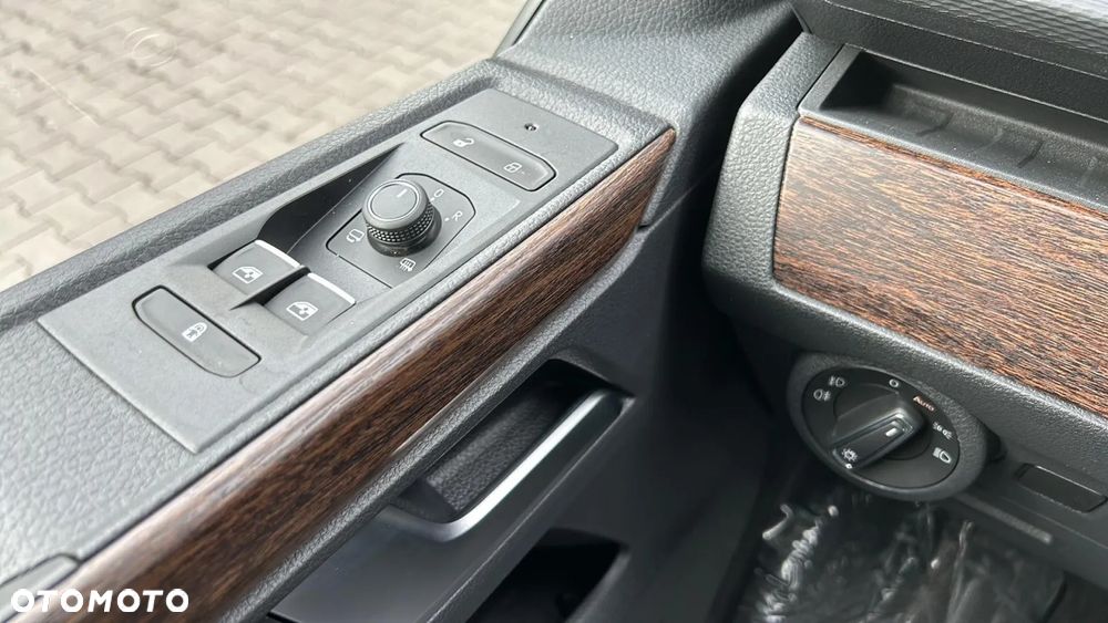 Volkswagen Multivan 2.0 TDI L1 Highline DSG - 22