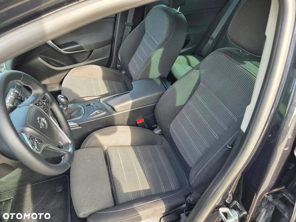 Opel Insignia - 23