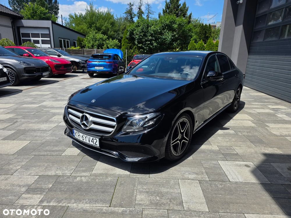 Mercedes-Benz Klasa E 220 d Business Edition 9G-TRONIC - 4