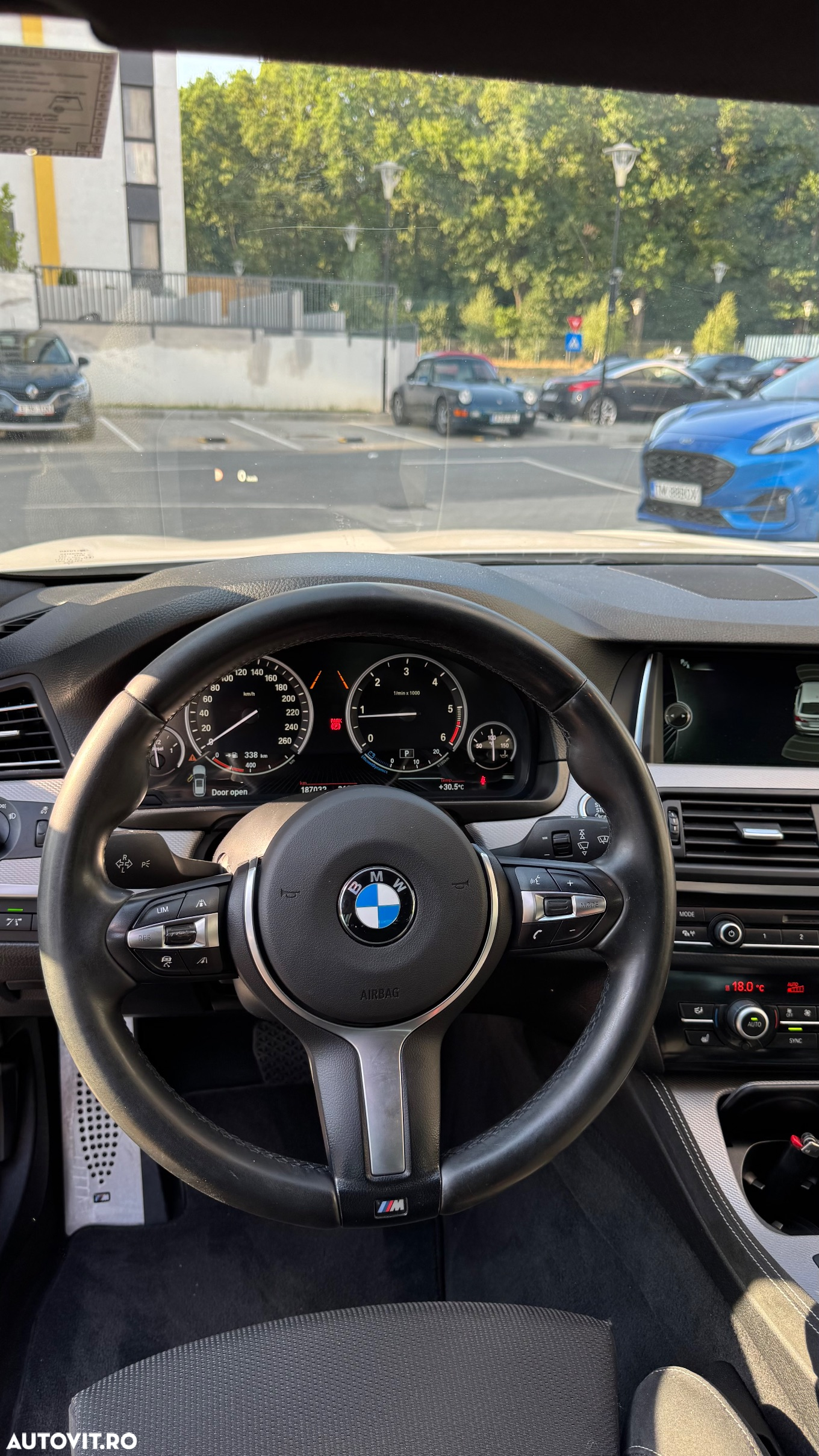 BMW Seria 5 520d xDrive Touring Aut. - 6