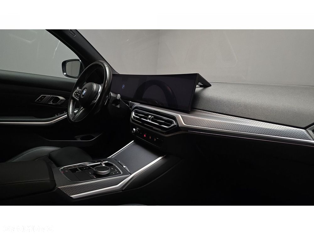 BMW Seria 3 320d xDrive mHEV M Sport - 27