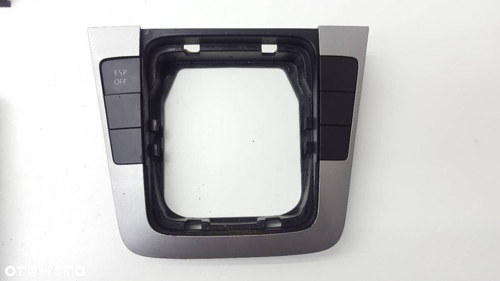 DEKOR RAMKA BIEGÓW RADIA VW PASSAT B6 2006 EU - 3