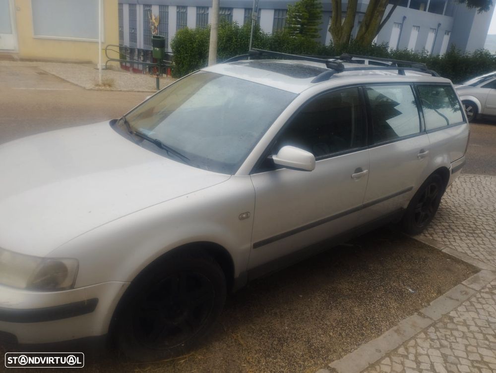 VW Passat 1.9 TDi Confortline - 4