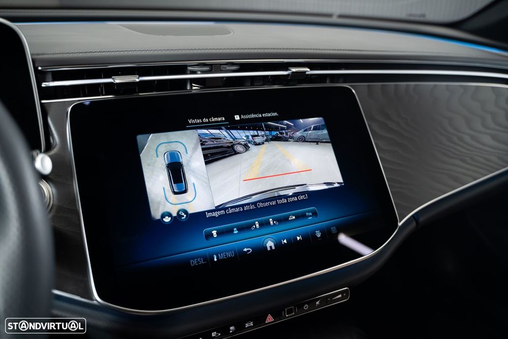 Mercedes-Benz E 300 Standard - 32