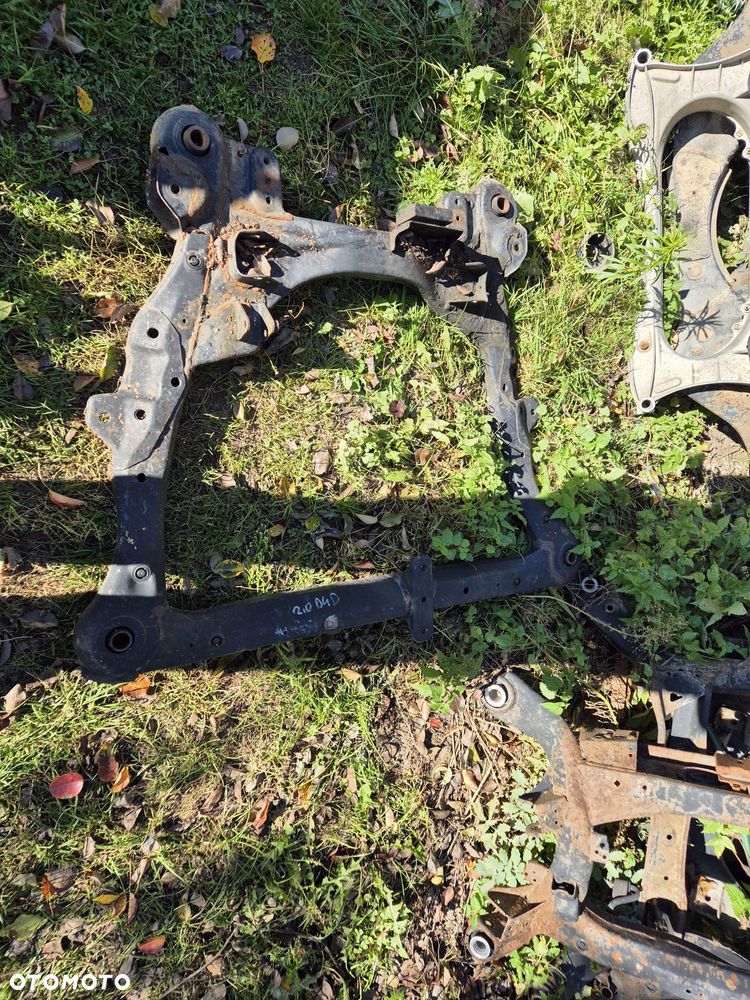 Belka zawieszenia, sanki Toyota Sienna 09-17r przód napęd. - 5