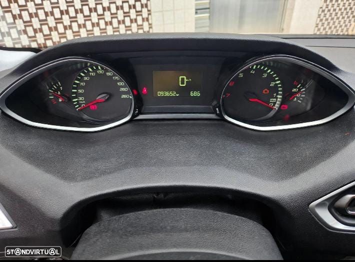 Peugeot 308 - 3