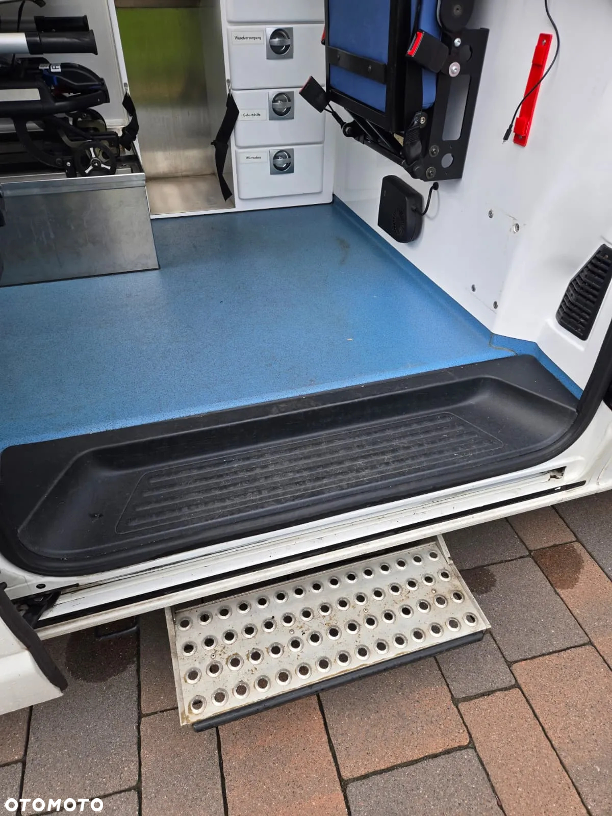 Volkswagen TRANSPORTER T6.1 Ambulans Karetka - 14