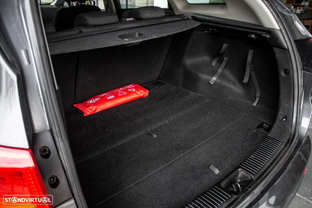 Kia Ceed SW 1.6 CRDi LX - 25