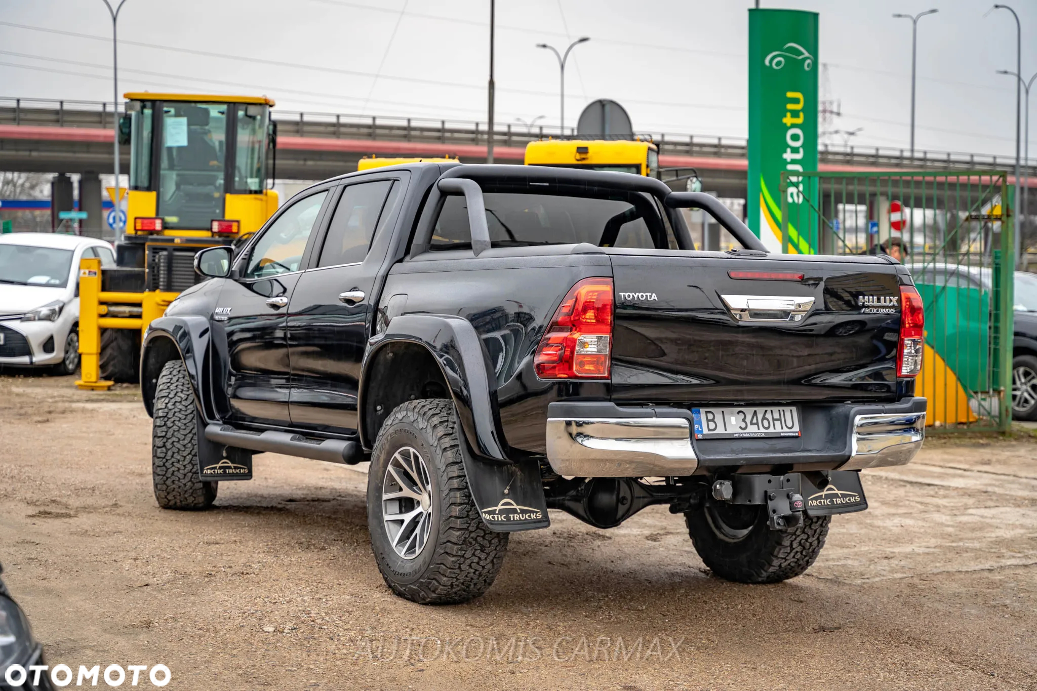 Toyota Hilux - 11