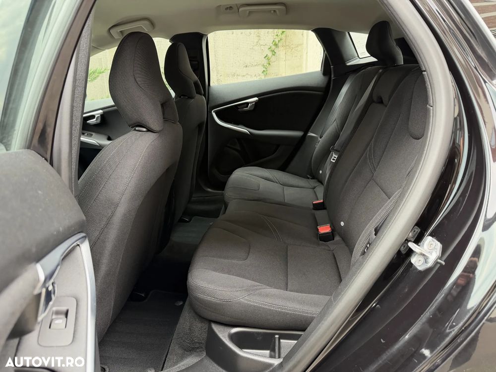 Volvo V40 D3 Geartronic Summum - 8