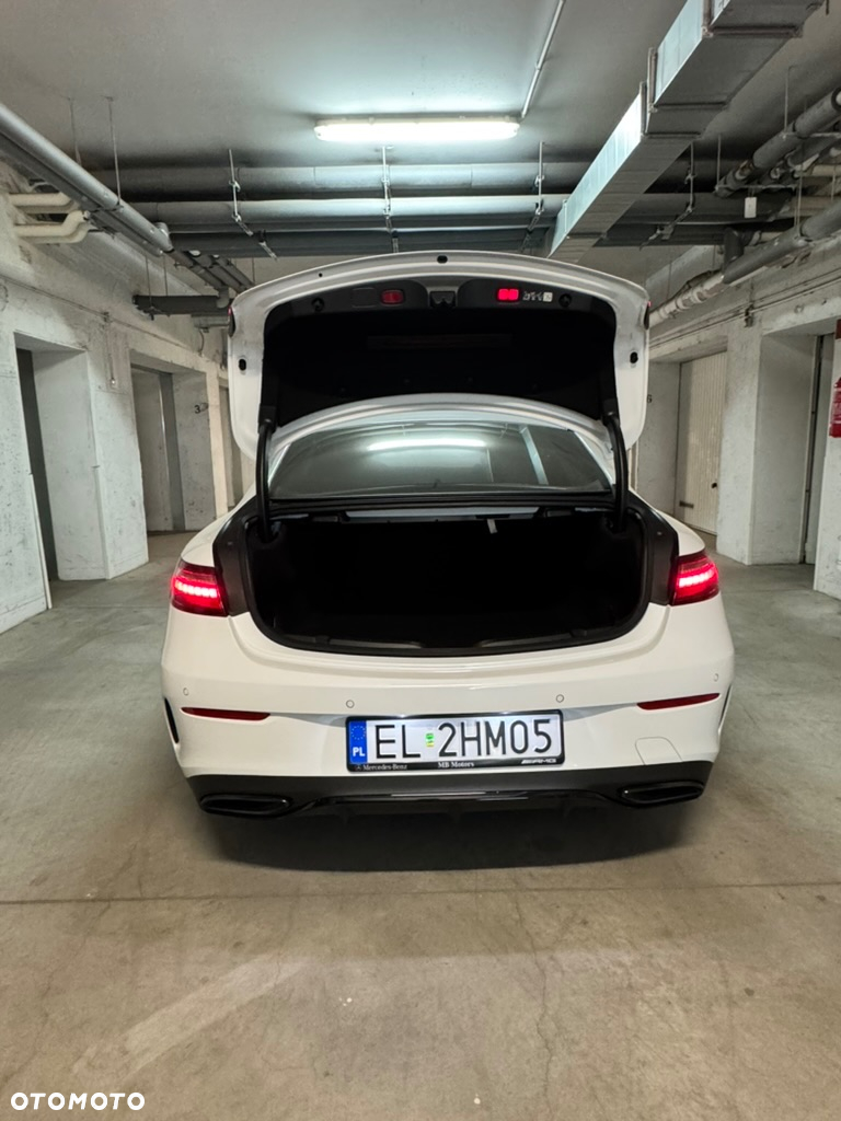 Mercedes-Benz Klasa E 200 Coupe 4-Matic 9G-TRONIC - 29