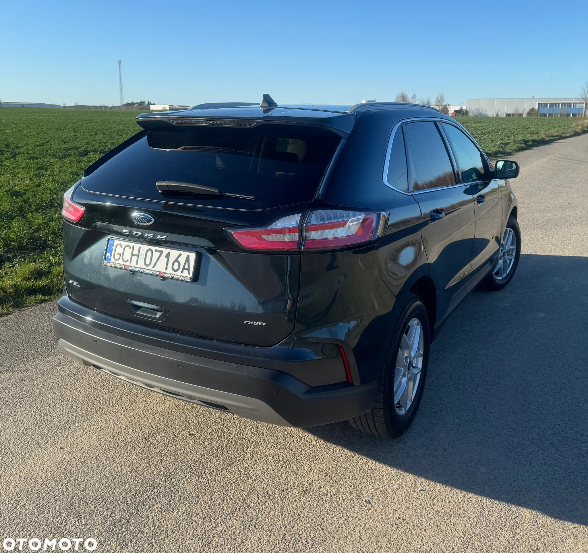Ford Edge - 8