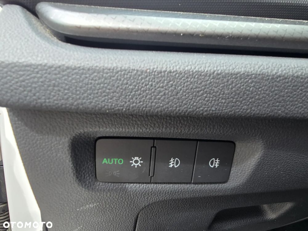 Skoda Octavia 1.5 TSI ACT Ambition - 14