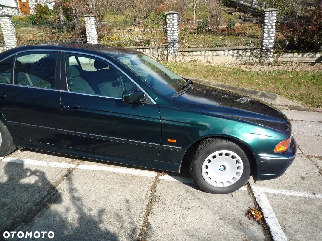 BMW Seria 5 520i - 7