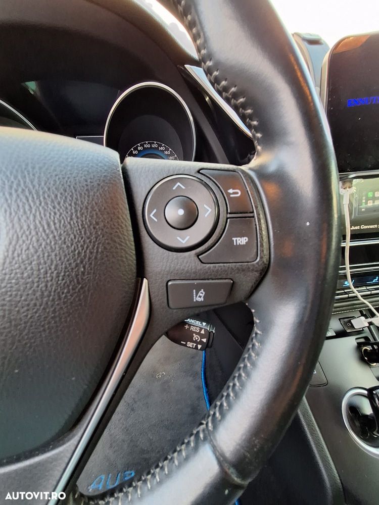 Toyota Auris - 32