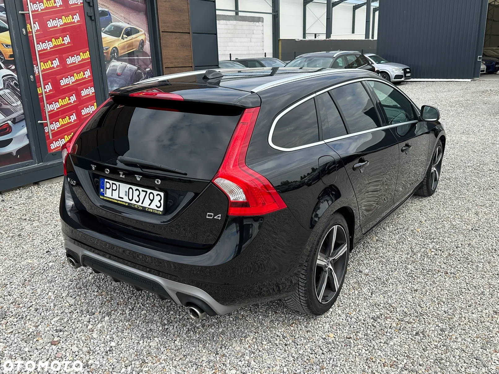 Volvo V60 D4 Geartronic R-Design - 4