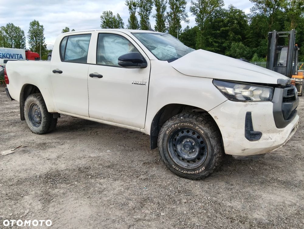 Toyota Hilux 2.4 D-4D Double Cab DLX 4x4 - 1