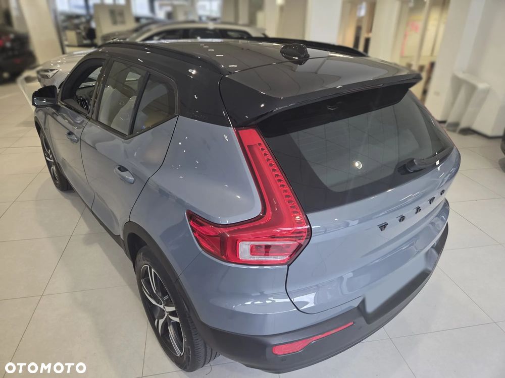 Volvo XC 40 T5 AWD R-Design - 8