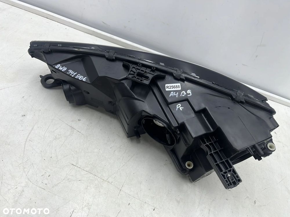 Lampa reflektor Audi A4 B9 8w 15-19r. PRAWA przednia XENON KSENON + LED oryginalna EUROPA prawy przó - 6