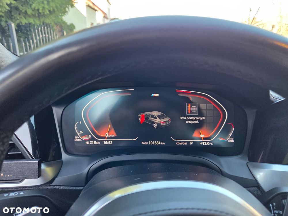 BMW Seria 3 320d M Sport - 9