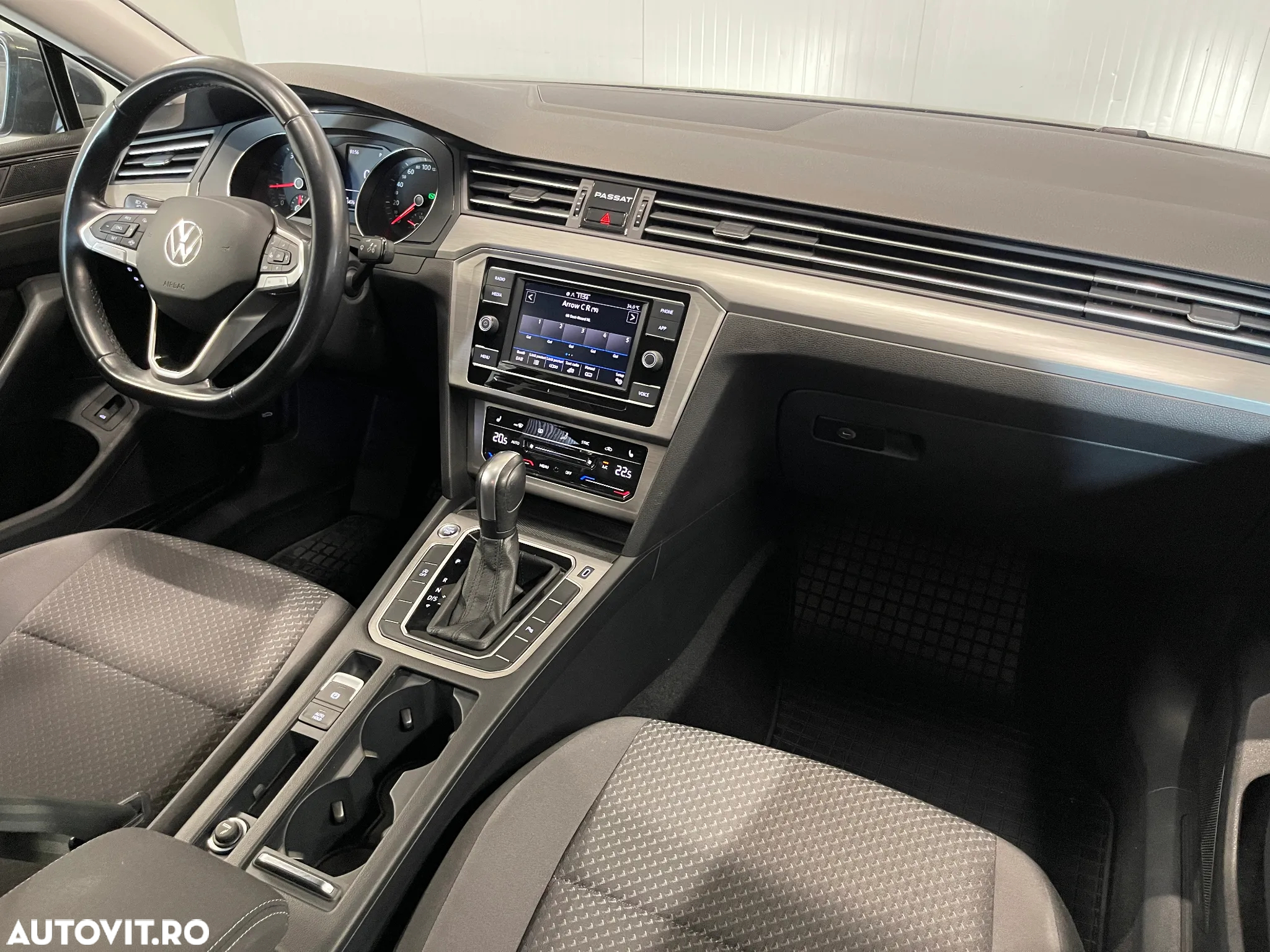 Volkswagen Passat 1.5 TSI ACT DSG Comfortline - 8